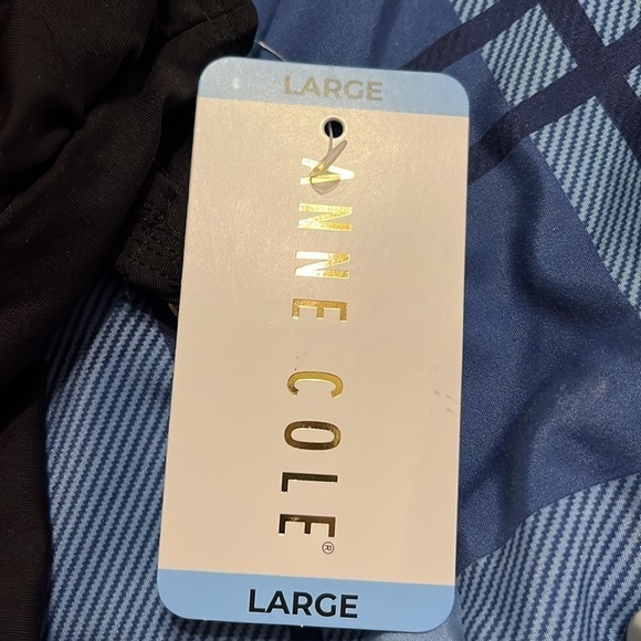 NWT Anne Cole - Square Neck Shirred One Piece  Black - Picture 7 of 7